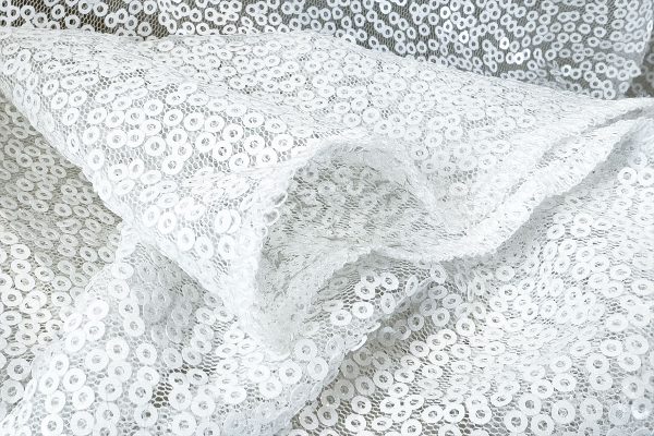 | obrus-cekiny-bialy_4486jpg